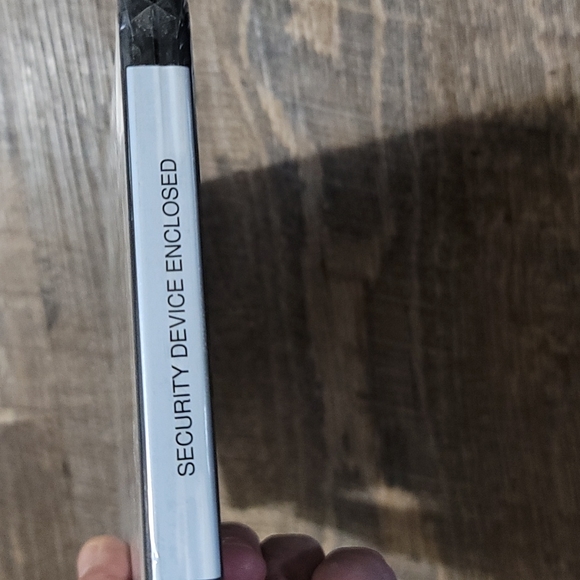 DVD Brand NWT Everybody Loves Raymond the series finale Plus original pilot NWT - Picture 6 of 6